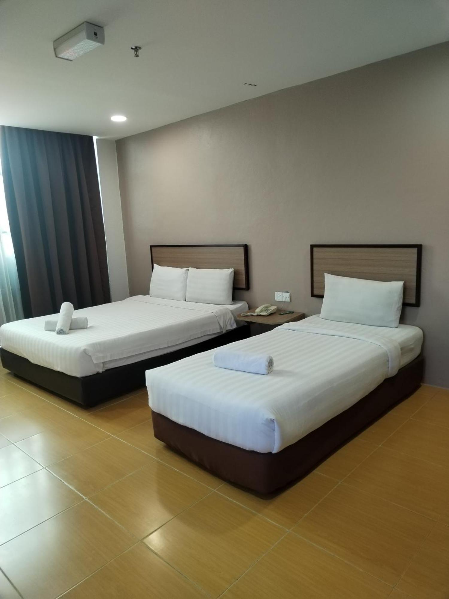 Maple Boutique Hotel 哥打巴鲁 外观 照片