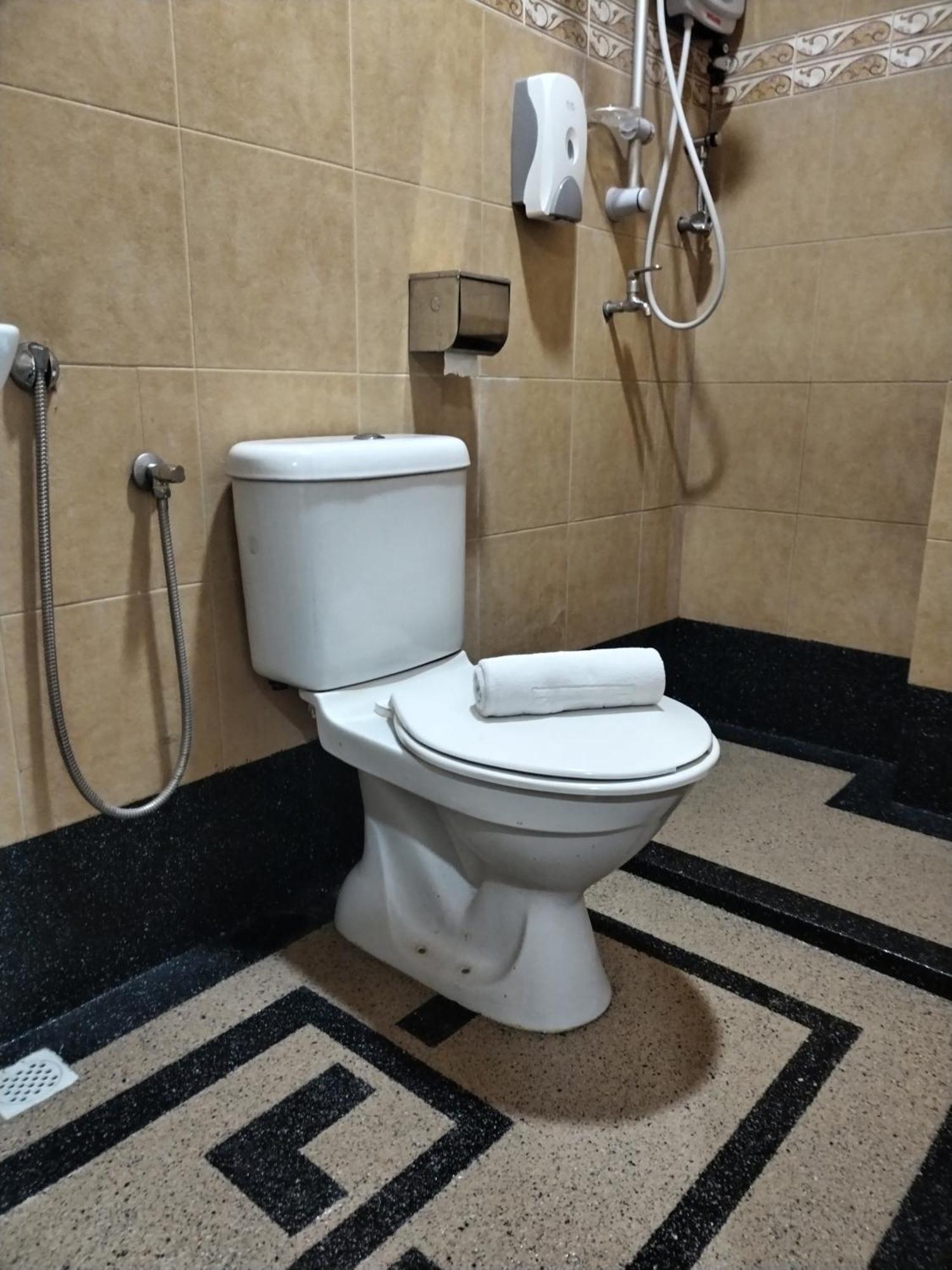 Maple Boutique Hotel 哥打巴鲁 外观 照片