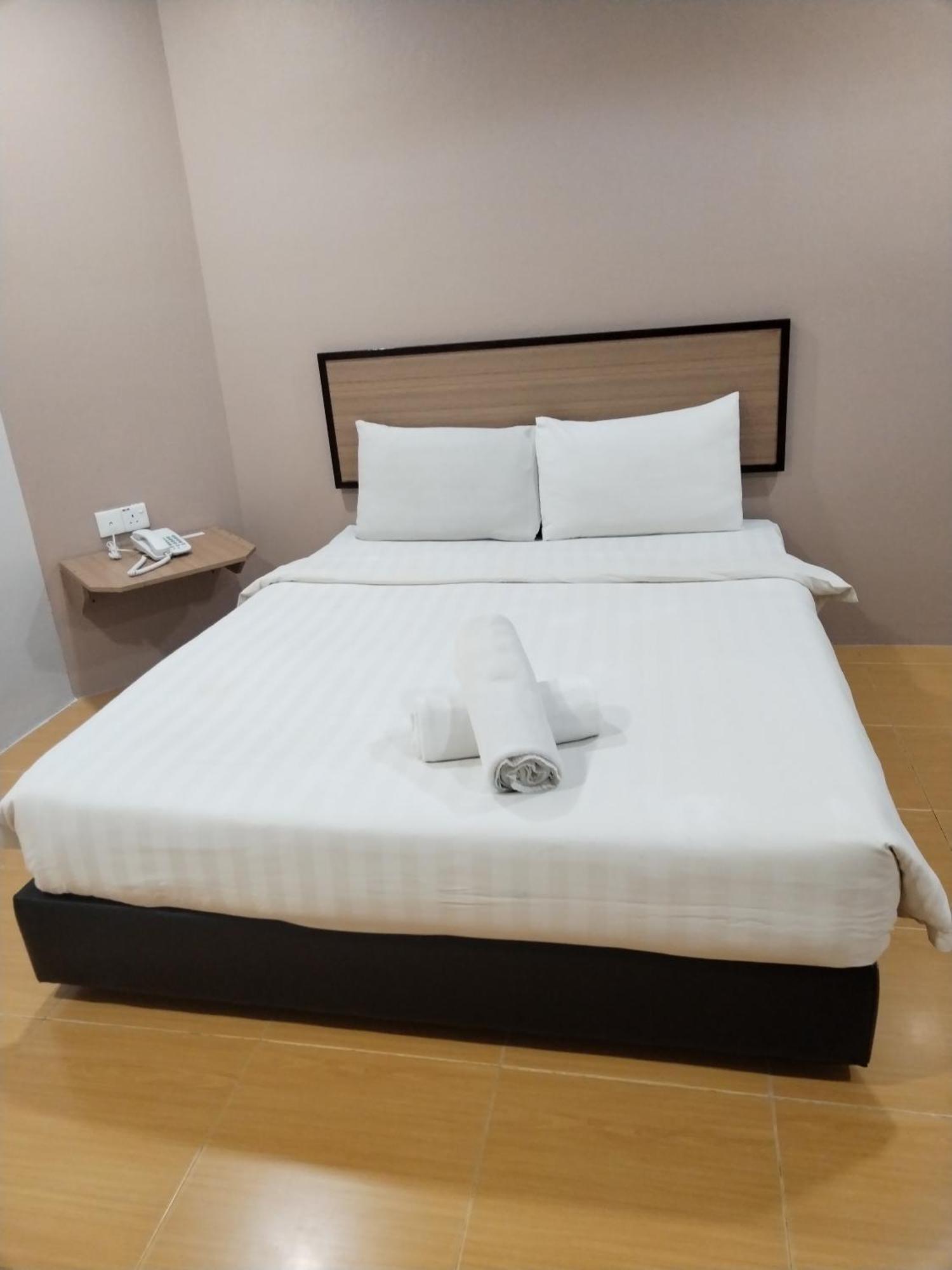 Maple Boutique Hotel 哥打巴鲁 外观 照片
